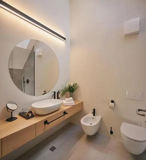 آپارتمان 2 خوابه, Triangel Boutique
