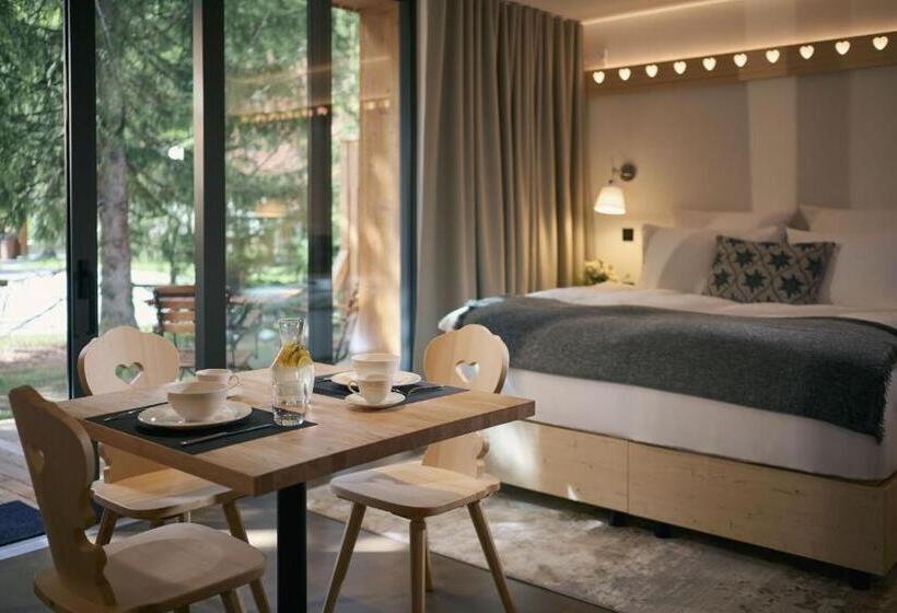 استودیو استاندارد با تراس, Triangel Boutique