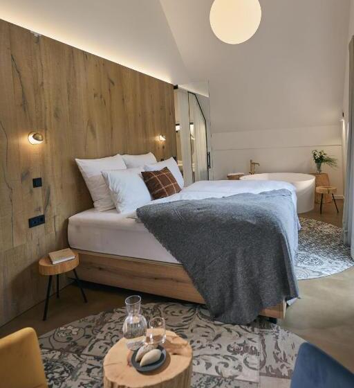 Deluxe Room Mountain View, Triangel Boutique