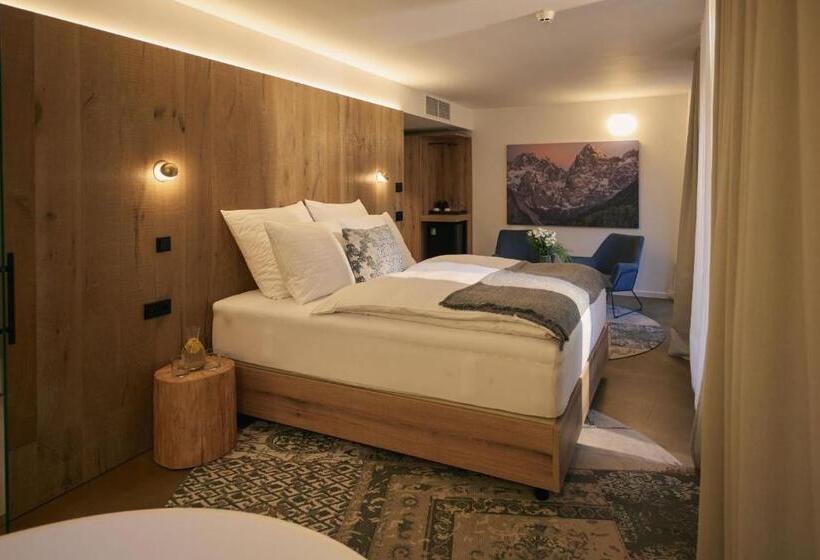 Deluxe Room Mountain View, Triangel Boutique