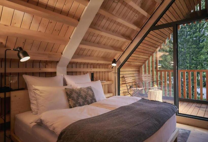 آپارتمان 2 خوابه, Triangel Boutique