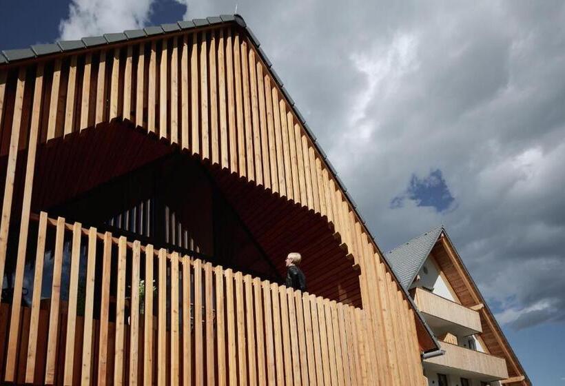 آپارتمان 2 خوابه, Triangel Boutique