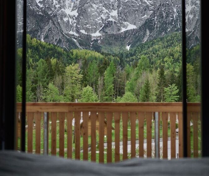 Deluxe Room Mountain View, Triangel Boutique