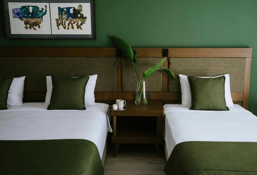 اتاق سه نفره دلوکس با چشمانداز دریا, West House Exclusive