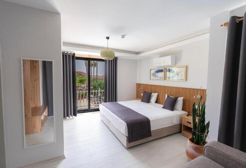 اتاق استاندارد با چشمانداز استخر, West House Exclusive