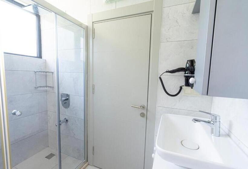 اتاق استاندارد با چشمانداز باغ, West House Exclusive