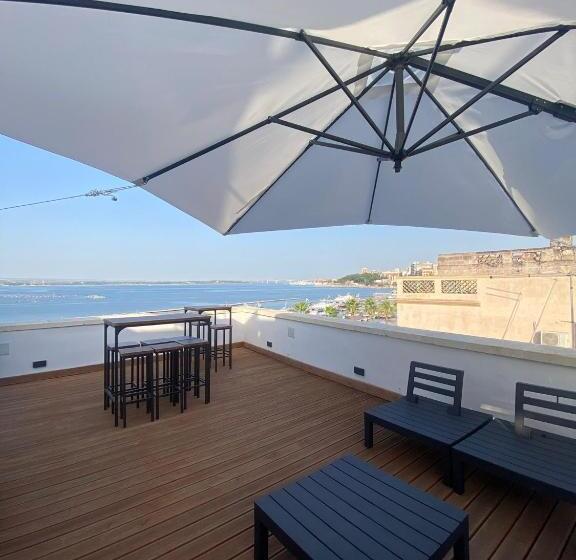 豪华三人间, A Mare Exclusive Rooms & Suites