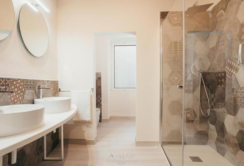 豪华三人间, A Mare Exclusive Rooms & Suites
