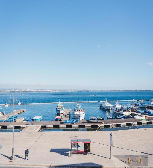 带按摩浴盆的套房, A Mare Exclusive Rooms & Suites