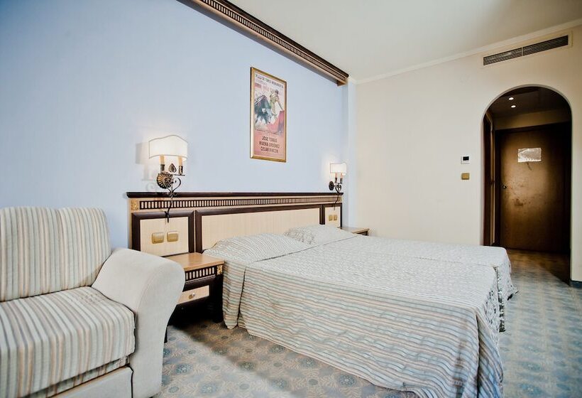 Номер Стандарт Вид на Парк, Andalucia Beach Hotel   All Inclusive