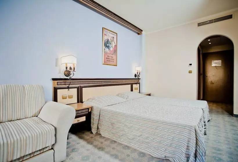 公園の見えるスタンダードルーム, Andalucia Beach Hotel   All Inclusive