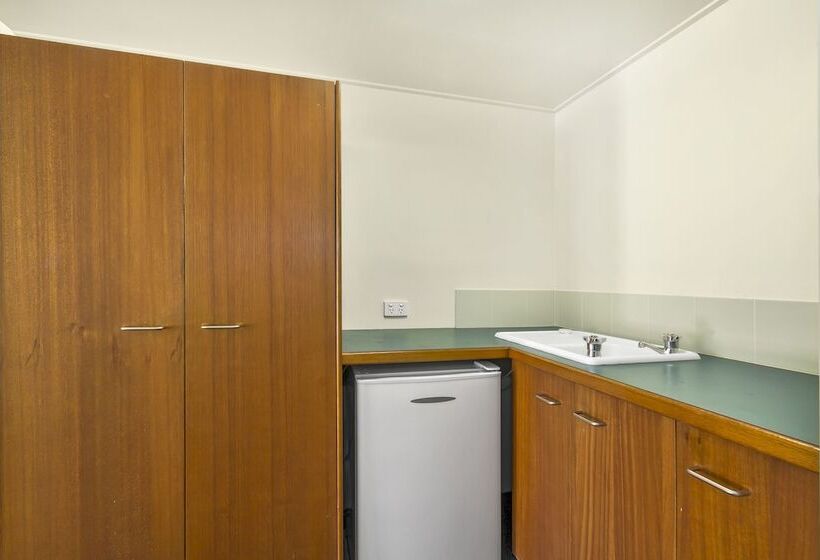 اتاق استاندارد, Bayswater Tweed Motel