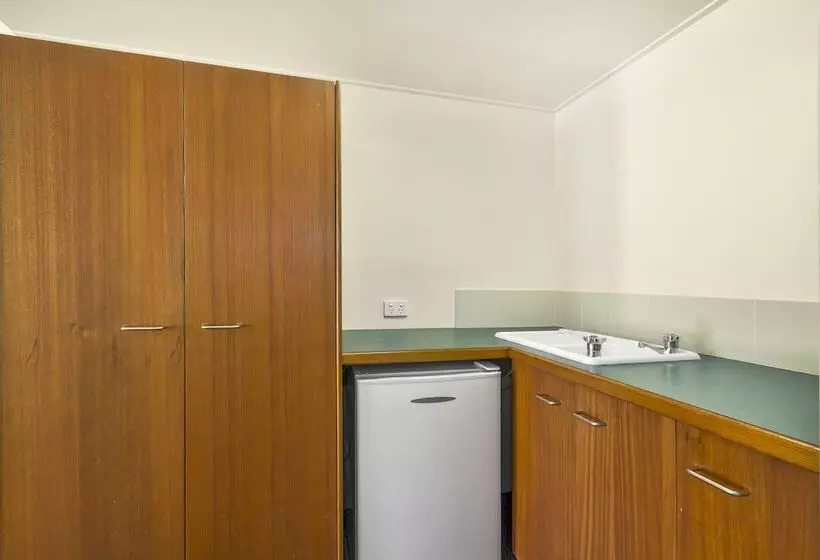 اتاق استاندارد, Bayswater Tweed Motel