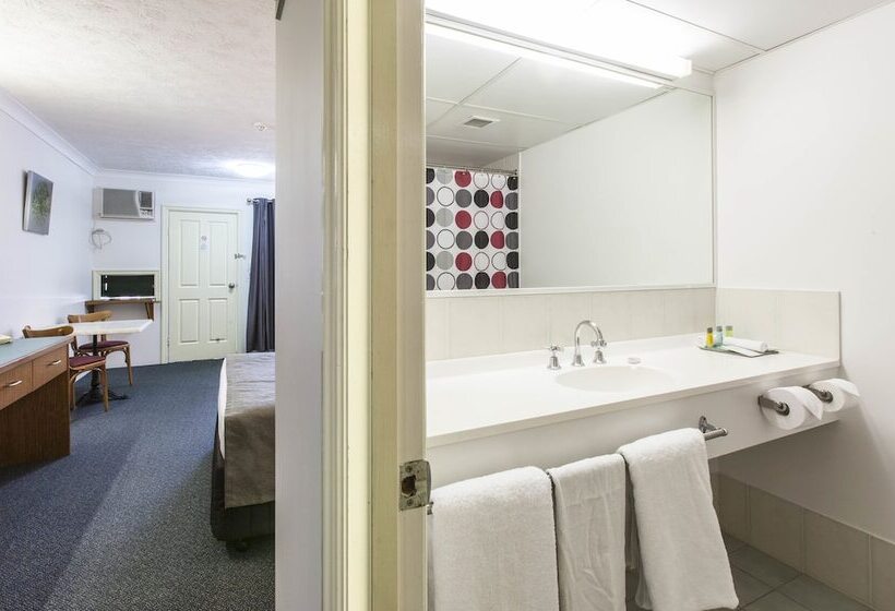 اتاق استاندارد, Bayswater Tweed Motel