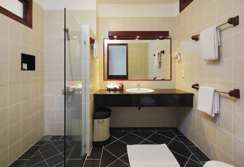 اتاق پریمیوم با چشم‌انداز باغ, Amaryllis Resort & Spa