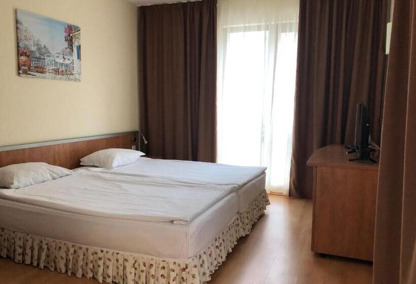 غرفة قياسية فردية مزودة بشُرفة, Atol