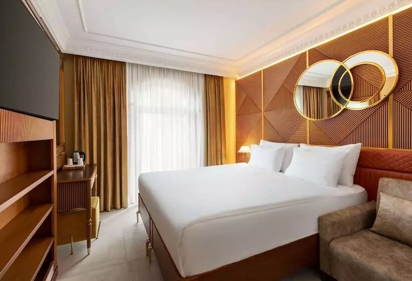 اتاق استاندارد با وان آب گرم, Wyndham Istanbul Old City