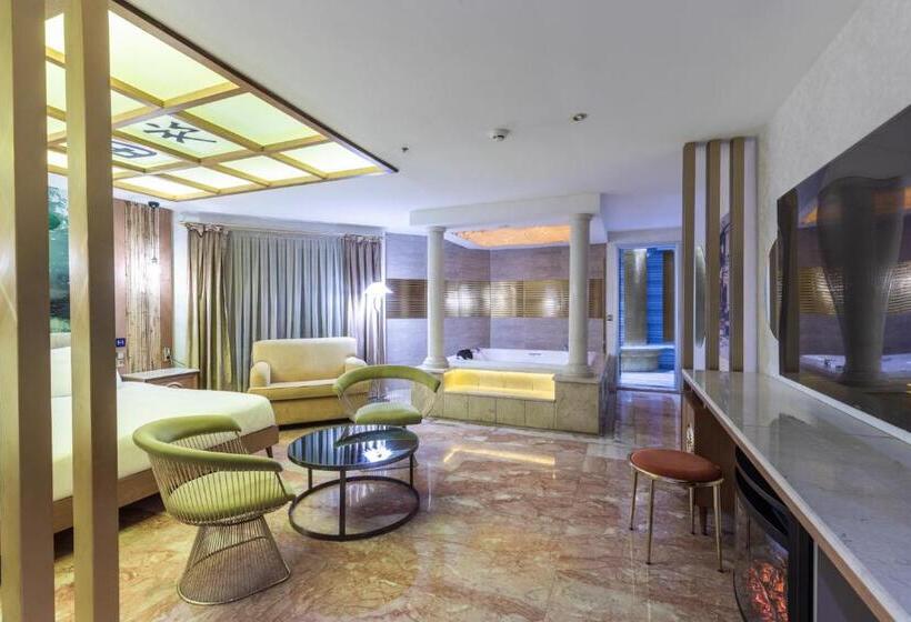 سوئیت پریمیوم, Wyndham Istanbul Old City