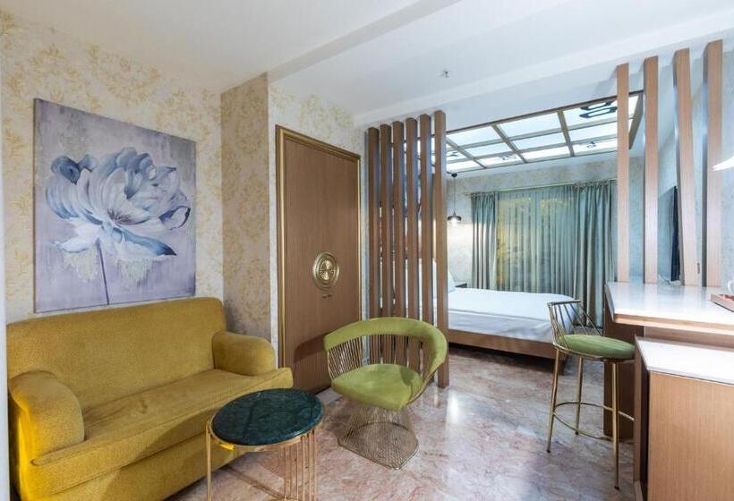 Suite with Pool, Wyndham Istanbul Old City