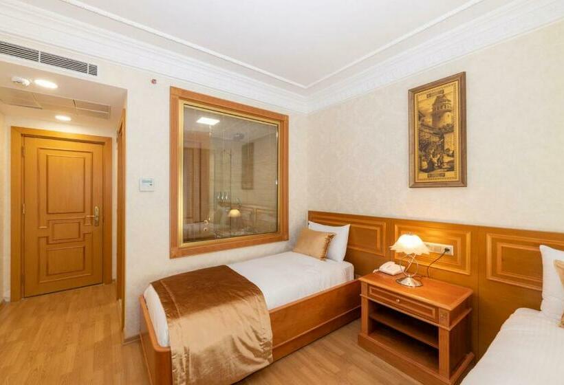 اتاق استاندارد با وان آب گرم, Wyndham Istanbul Old City