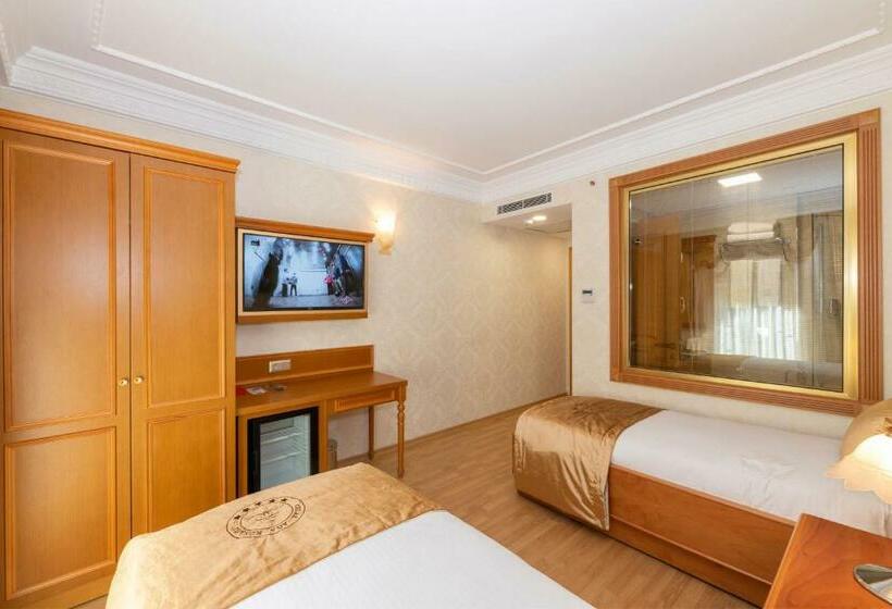 اتاق استاندارد با وان آب گرم, Wyndham Istanbul Old City