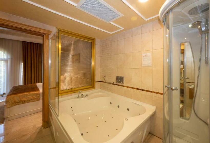 3 Bedroom Suite, Wyndham Istanbul Old City