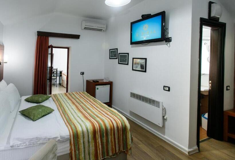 غرفة عائلية, City 5