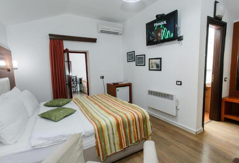 غرفة عائلية, City 5