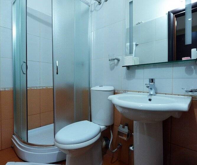 غرفة عائلية, City 5