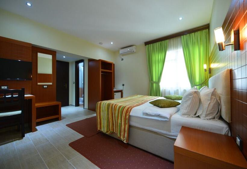 غرفة عائلية, City 5