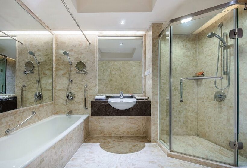 جناح كلوب, Crowne Plaza Foshan, An Ihg Hotel   Canton Fair Free Shuttle Bus