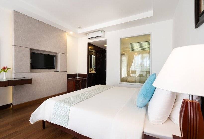 اتاق سوپریور با چشمانداز دریا, Hoang Ngoc Beach Resort