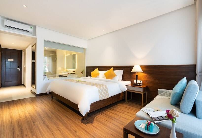 اتاق لوکس با چشمانداز باغ, Hoang Ngoc Beach Resort