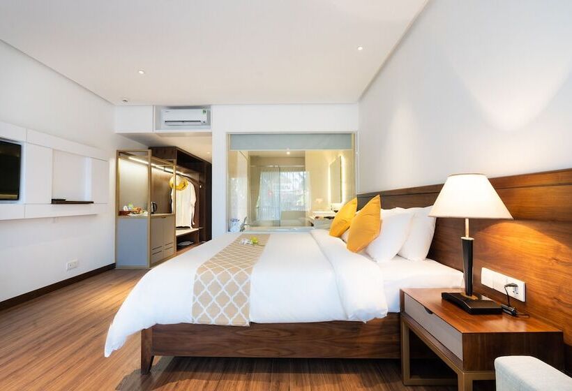 اتاق لوکس با چشمانداز باغ, Hoang Ngoc Beach Resort