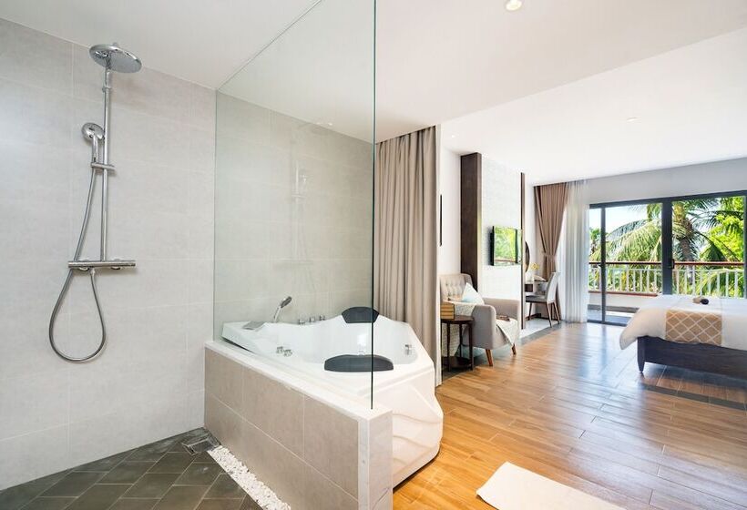 سوییت با چشمانداز دریا, Hoang Ngoc Beach Resort