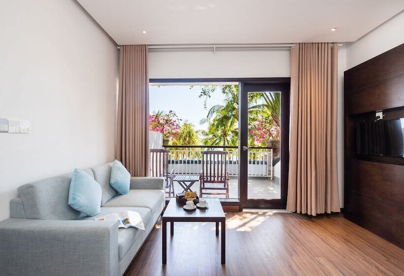 سوییت با چشمانداز دریا, Hoang Ngoc Beach Resort