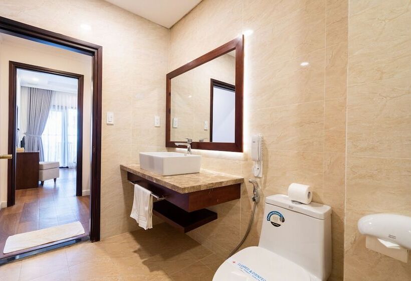 اتاق خانوادگی با چشمانداز دریا, Hoang Ngoc Beach Resort