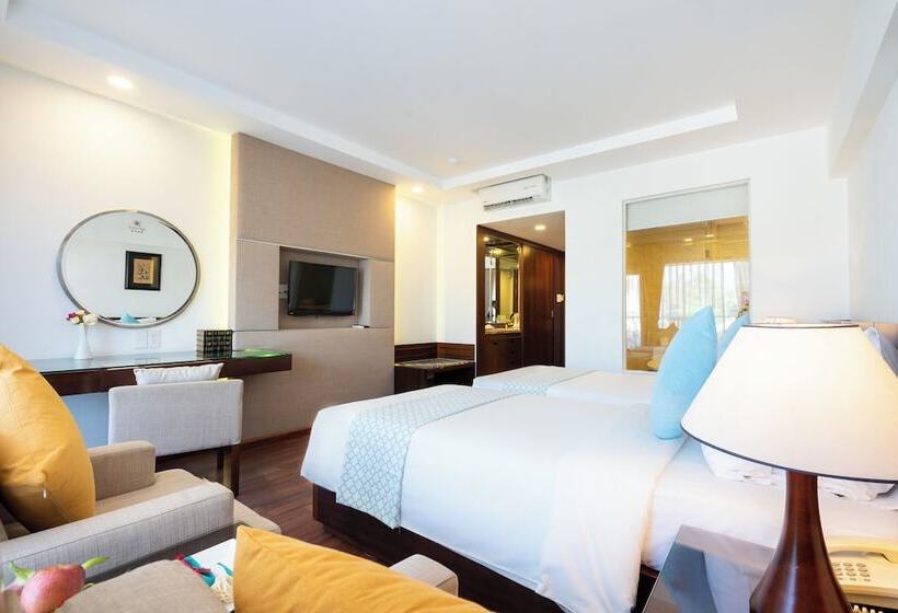 اتاق سوپریور با چشمانداز باغ, Hoang Ngoc Beach Resort