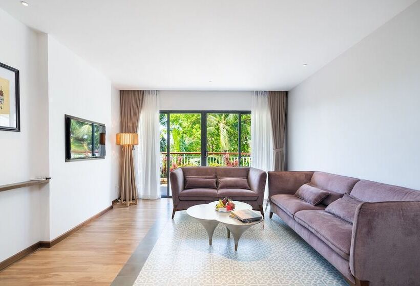 سوییت با چشمانداز دریا, Hoang Ngoc Beach Resort