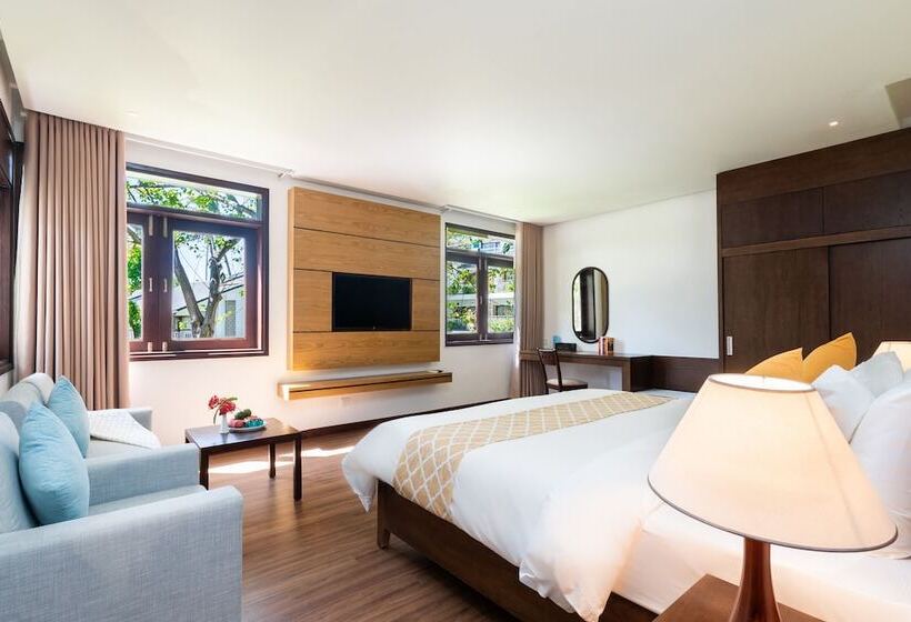 سوییت با چشمانداز دریا, Hoang Ngoc Beach Resort