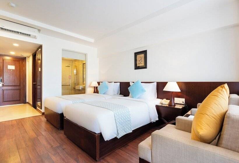 اتاق سوپریور با چشمانداز دریا, Hoang Ngoc Beach Resort