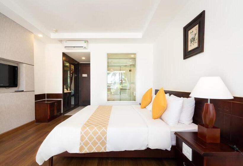 اتاق سوپریور با چشمانداز دریا, Hoang Ngoc Beach Resort