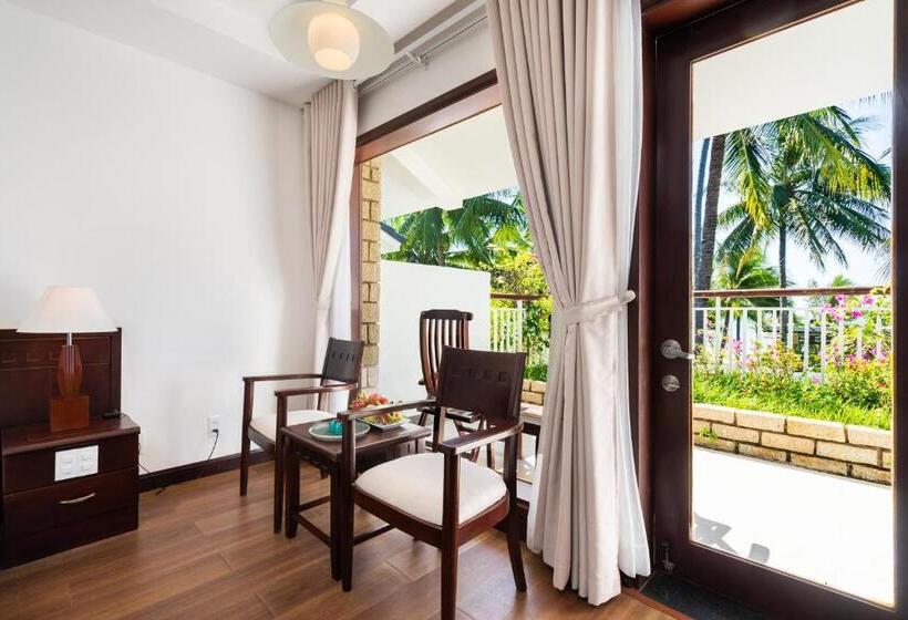 اتاق سوپریور با چشمانداز دریا, Hoang Ngoc Beach Resort