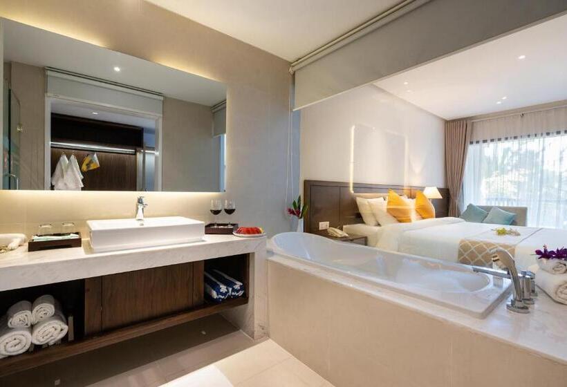 اتاق لوکس با چشمانداز باغ, Hoang Ngoc Beach Resort