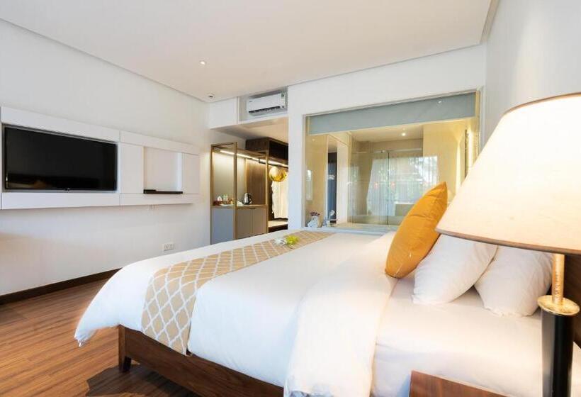 اتاق لوکس با چشمانداز باغ, Hoang Ngoc Beach Resort