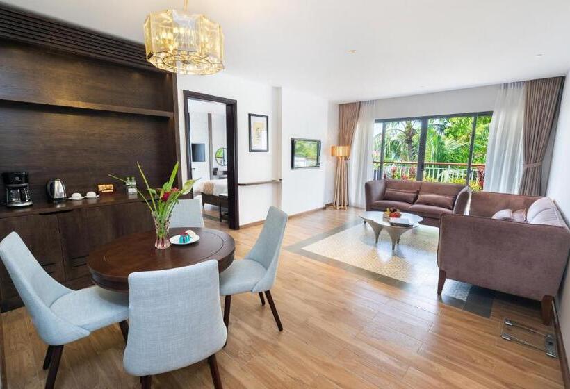 سوییت با چشمانداز دریا, Hoang Ngoc Beach Resort