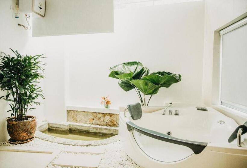 بانگلوی استاندارد, Hoang Ngoc Beach Resort