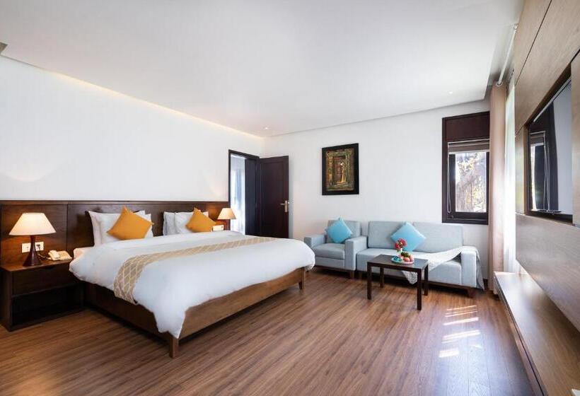 سوییت با چشمانداز دریا, Hoang Ngoc Beach Resort