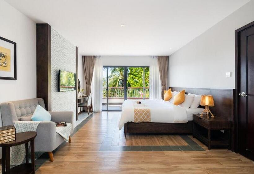 سوییت با چشمانداز دریا, Hoang Ngoc Beach Resort