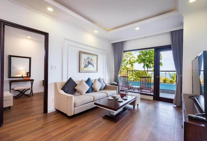 اتاق خانوادگی با چشمانداز دریا, Hoang Ngoc Beach Resort